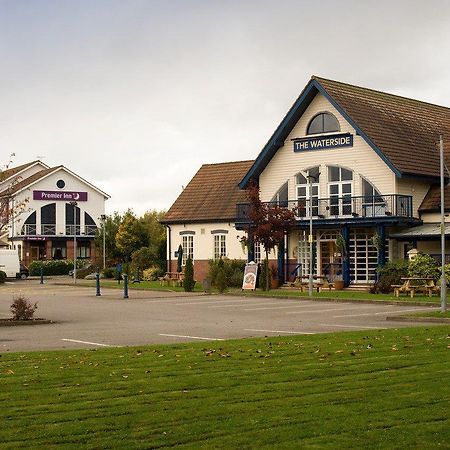 Premier Inn Warrington Centre ภายนอก รูปภาพ