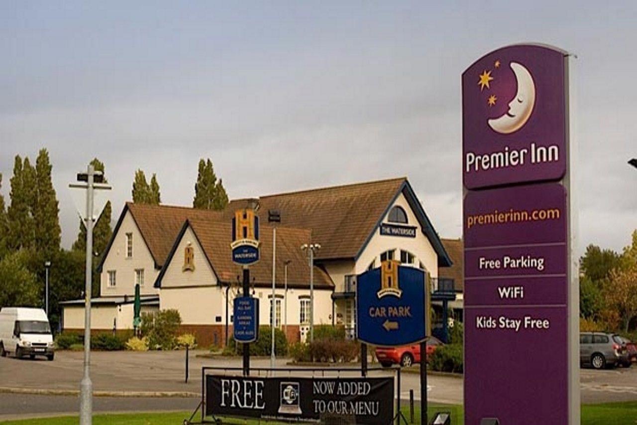 Premier Inn Warrington Centre ภายนอก รูปภาพ